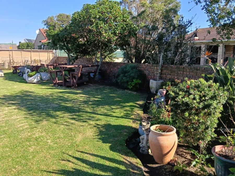 3 Bedroom Property for Sale in Wavecrest Eastern Cape